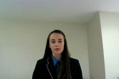 Les étudiants des Frères de Plymouth s’engagent dans un « grand débat »