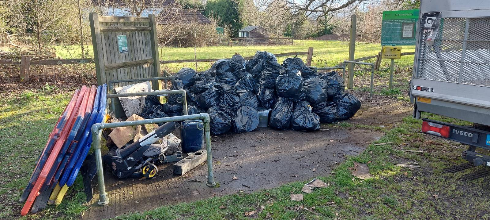 HORSHAM MEMBERS JOIN GREAT BRITISH SPRING CLEAN